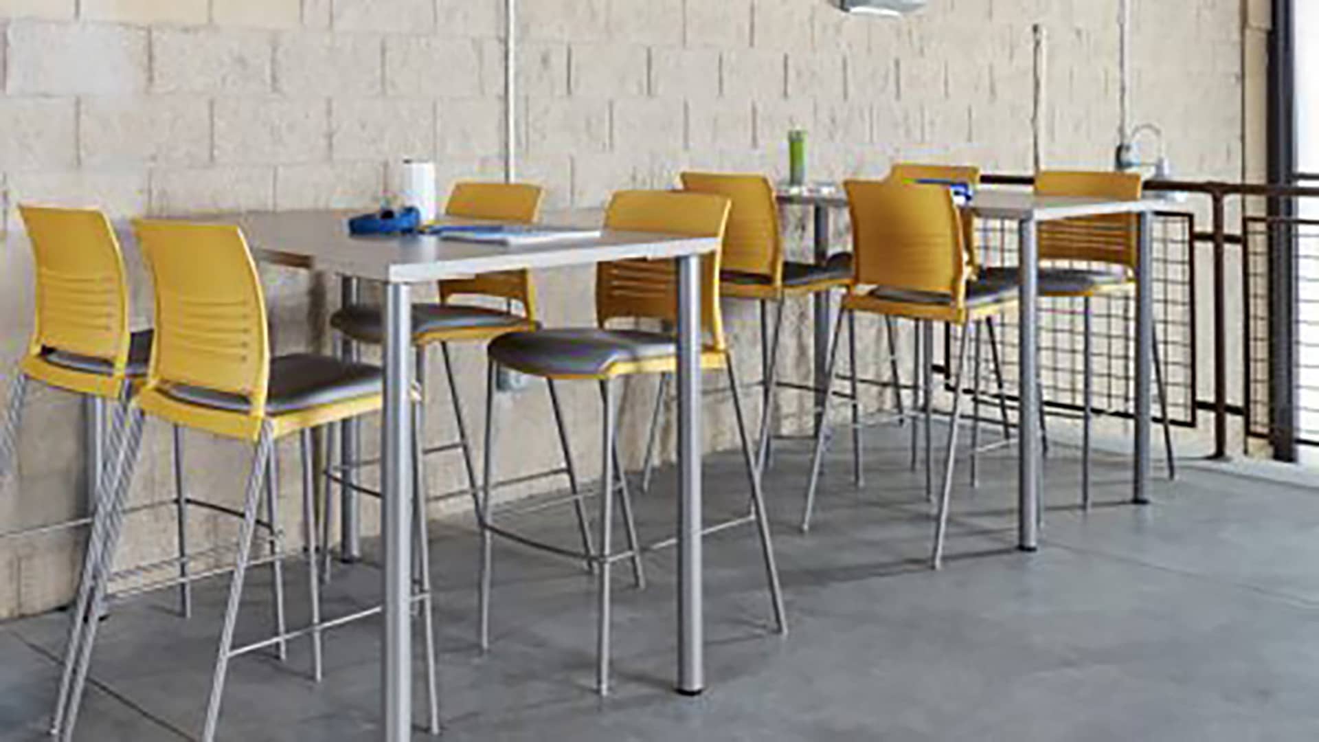 3-Strive_cafe2b_cafestool_Pillar_props-e1697131421172