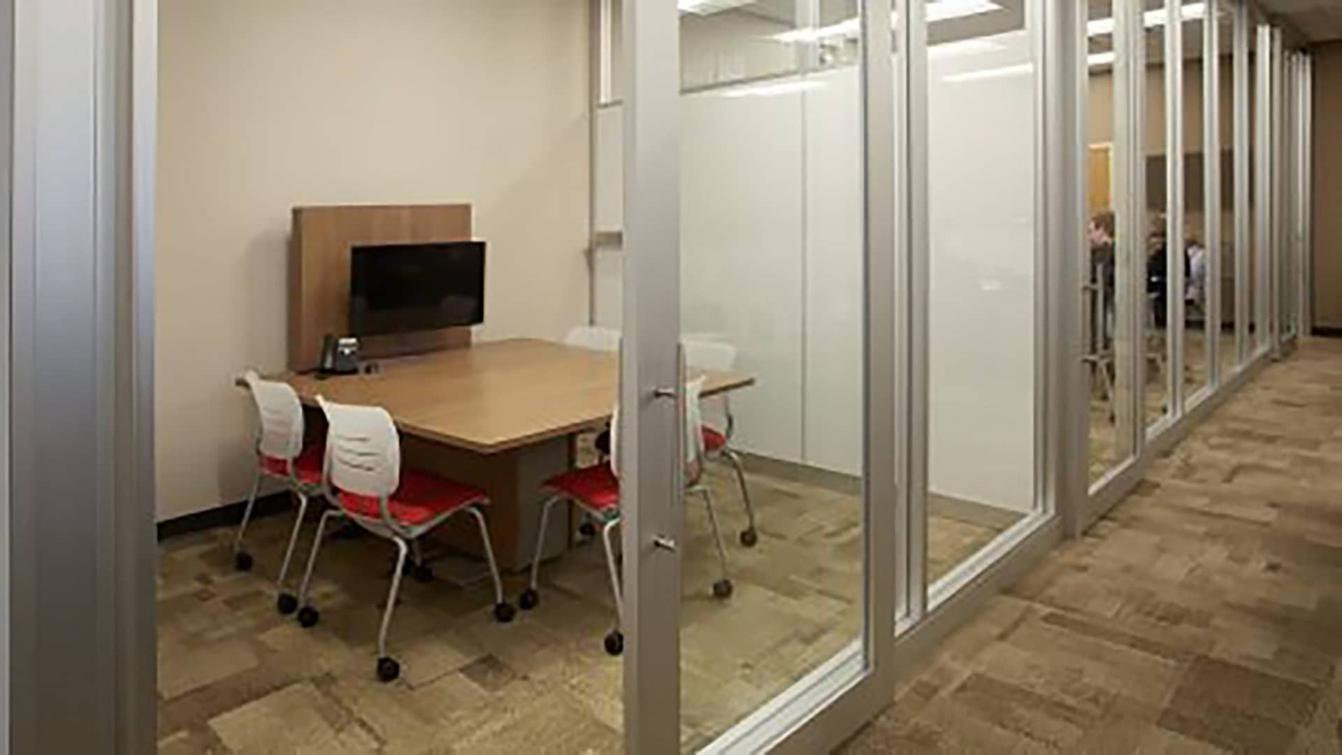 6-HRI_TrainingRoom2_Backbone_Grazie_Genius-e1697131688565