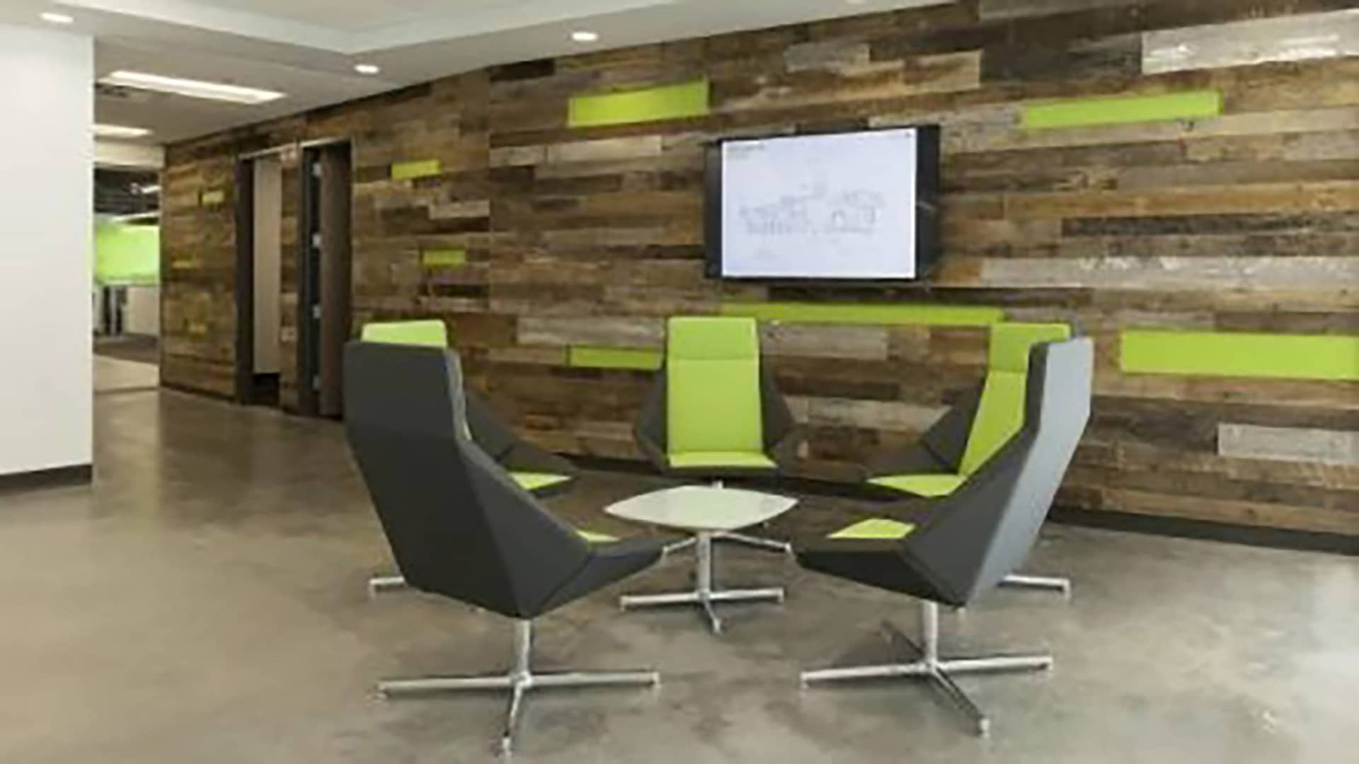 Dealertrack-Nios-Lounge-Occasional-Table-2-600x400-1-e1697128548278